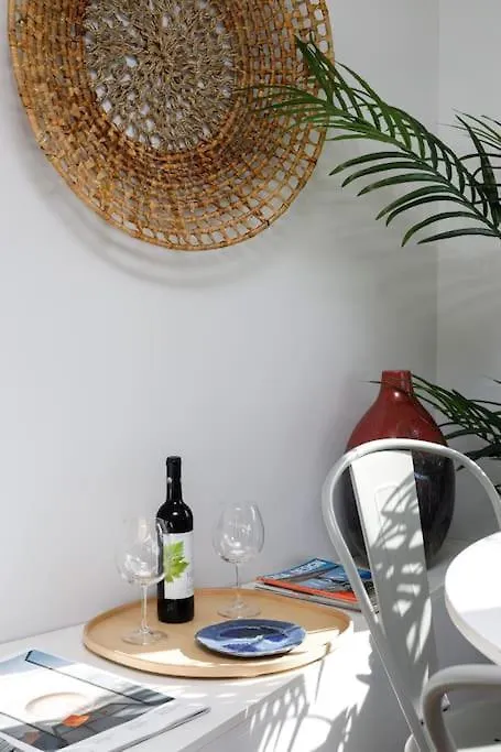 Lisbon Central Apartment With Balcony