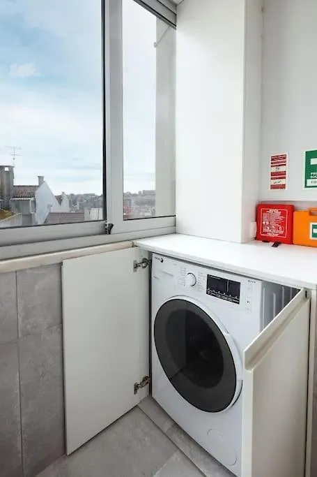 Lisbon Central Apartment With Balcony